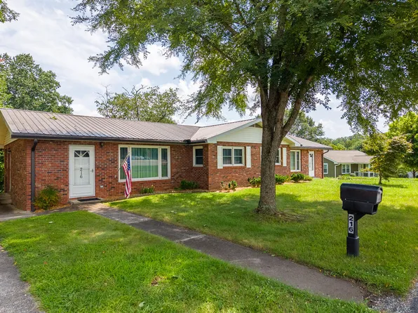 216-220 Allman Dr, Franklin, NC 28734