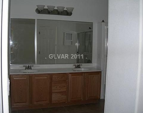 5th image of 9485 Stillwater Bend Ln