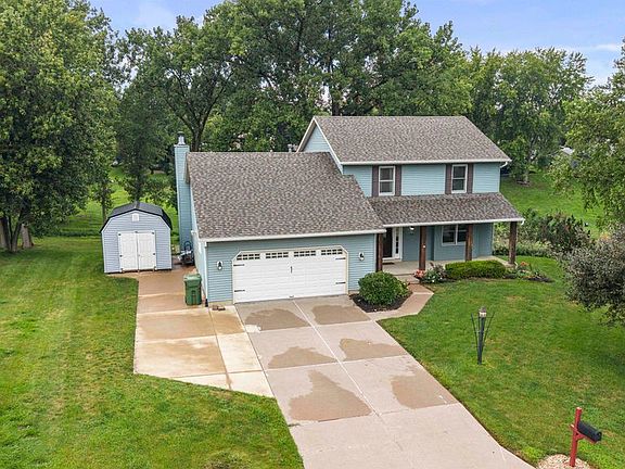 3rd image of 105 Shawnee Cir