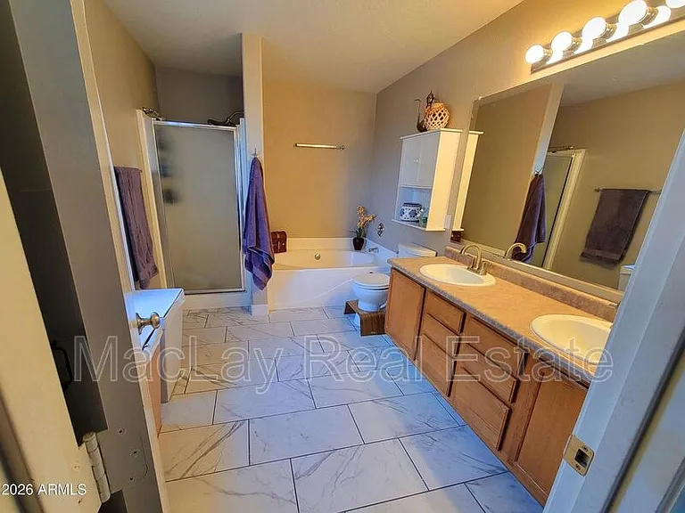 10841 E Forge Cir — Photo 14