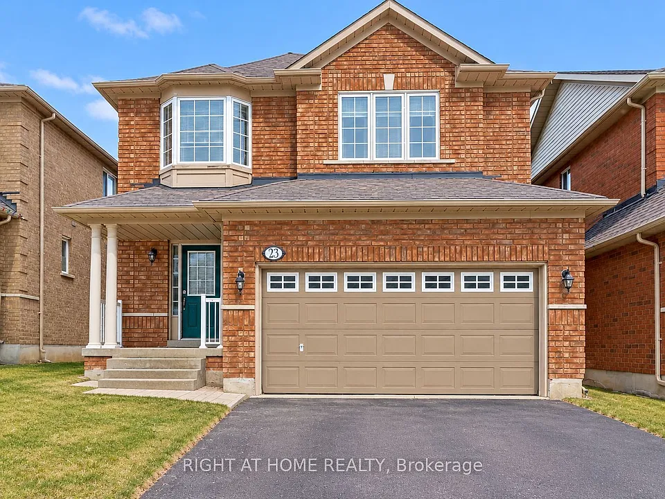 23 Lark Cres #WALKOUT BASEMENT