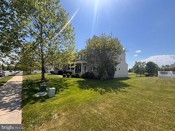 2nd image of 807 Ashby Dr