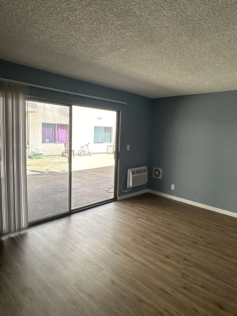 400 S. Kingsley Drive — Photo 4