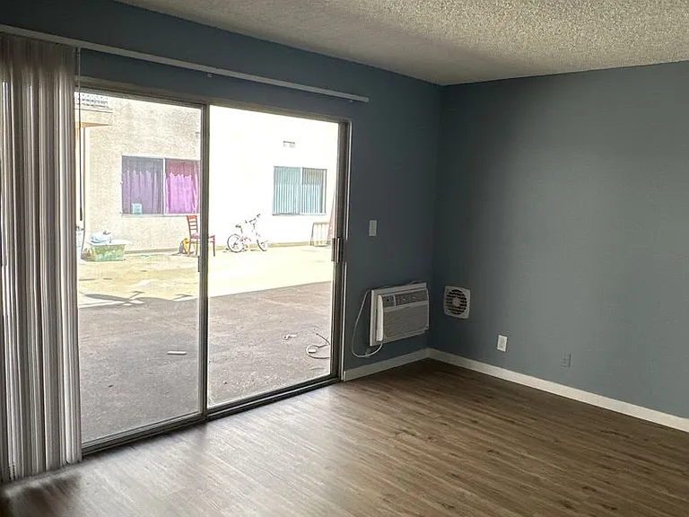 400 S. Kingsley Drive — Photo 4