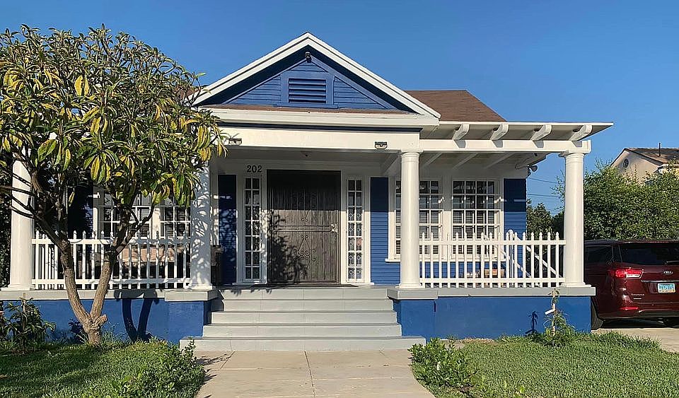 1st image of 202 N Serrano Ave