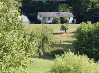 9002 Spencer Rd, Le Roy, WV 25252