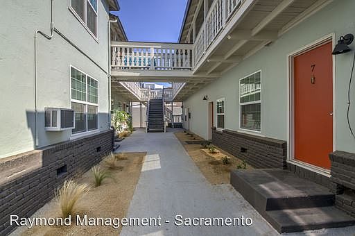 3rd image of 2829 O St APT 08