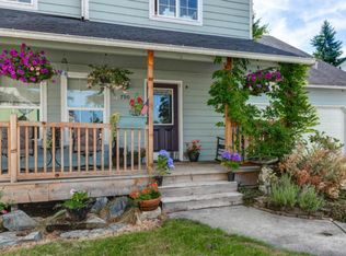 790 Riverside Ln, Eatonville, WA 98328