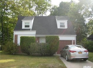 483 N Grove St, Valley Stream, NY 11580