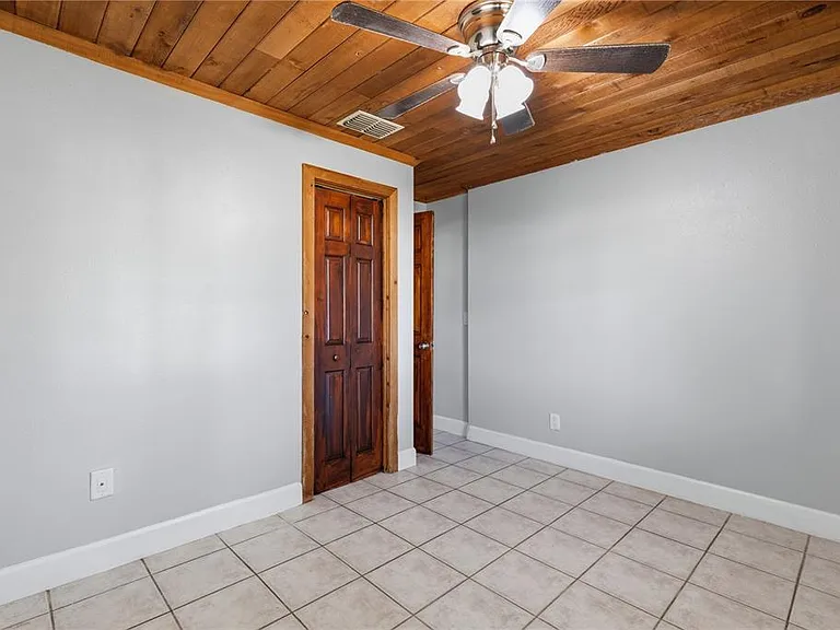 10301 Trail Ridge Ln — Photo 17