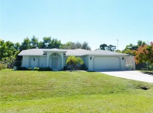 5841 Tahiti Dr, Bokeelia, FL 33922