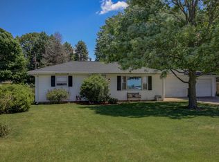 408 S Lincoln St, Philo, IL 61864