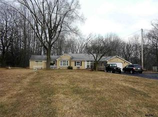 67 Carlisle Rd, Dillsburg, PA 17019