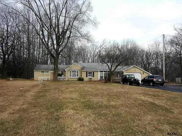 67 Carlisle Rd, Dillsburg, PA 17019