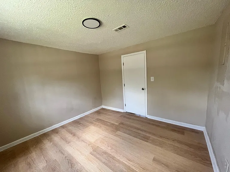 3160 Cedar St — Photo 7