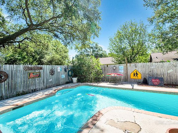 4th image of 21327 Park Green Dr