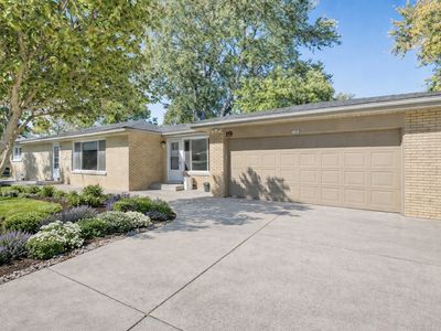 19 Brookside Ln, Bristol, IL, 60512