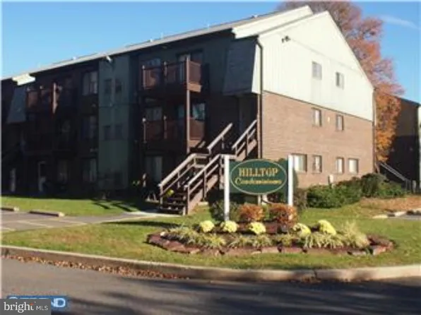 5200 Hilltop Dr APT P13, Brookhaven, PA 19015