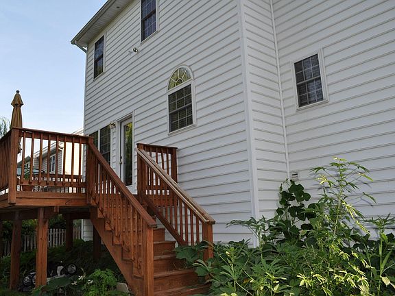 3rd image of 11313 Sadler Green Ln