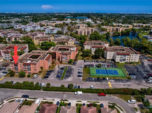 2861 Somerset Dr APT 404, Lauderdale Lakes, FL 33311