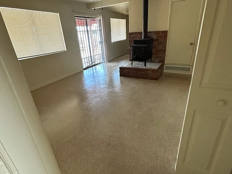 4650 S Martin Ave — Photo 4