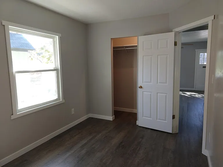 433 E Center St — Photo 25