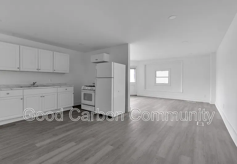 235 Oliver St #1 — Photo 6