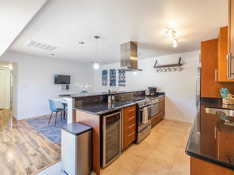 8315 E Orange Blossom Ln — Photo 12