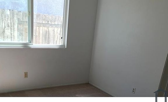 5th image of 10043 Kibler Dr