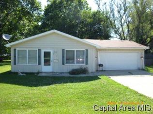 722 S Fayette St, Jacksonville, IL 62650