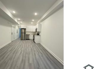 624 N 38th St #2, Philadelphia, PA 19104