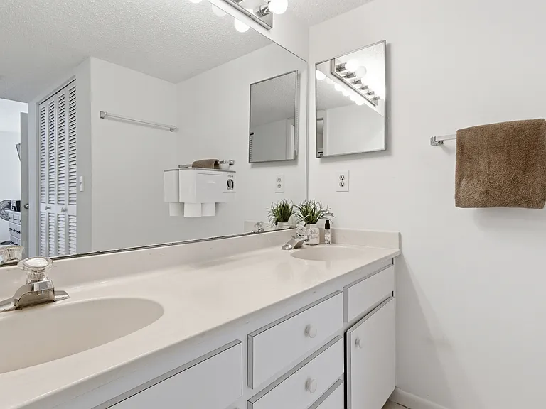 1628 Clower Creek Dr #225 — Photo 18