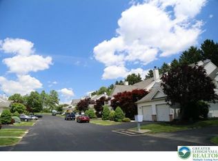 163 Lindfield Cir, Macungie, PA 18062