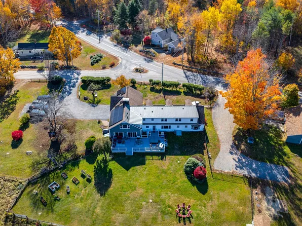 2 County Road, Tuftonboro, NH 03816