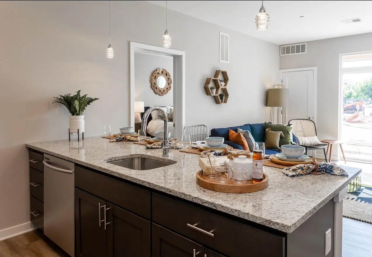 Residences at Bentwood — Photo 3