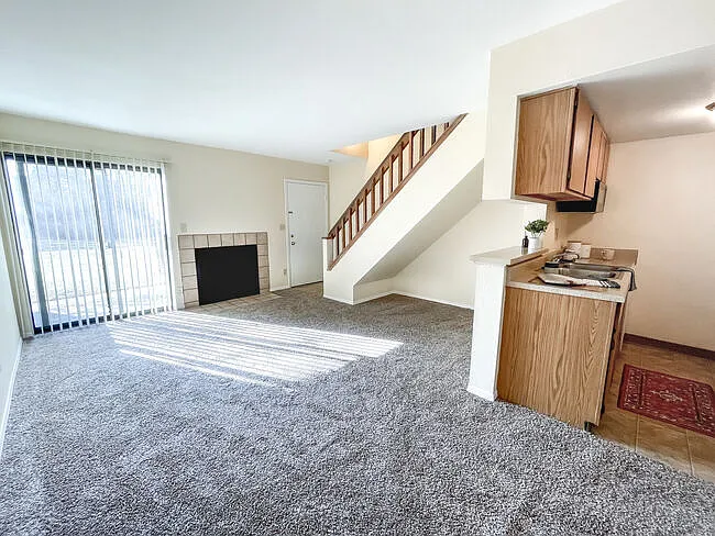 Stonehaven Apartments — Photo 7