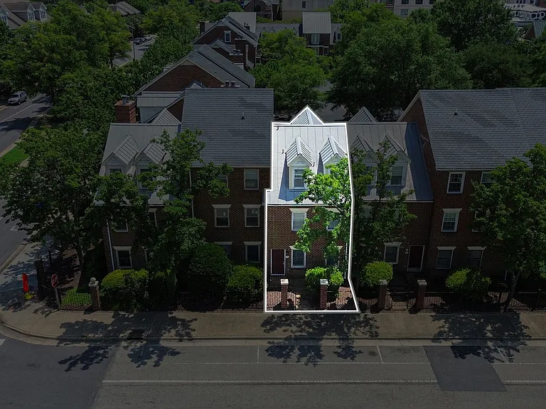 3 Lincoln St — Photo 56