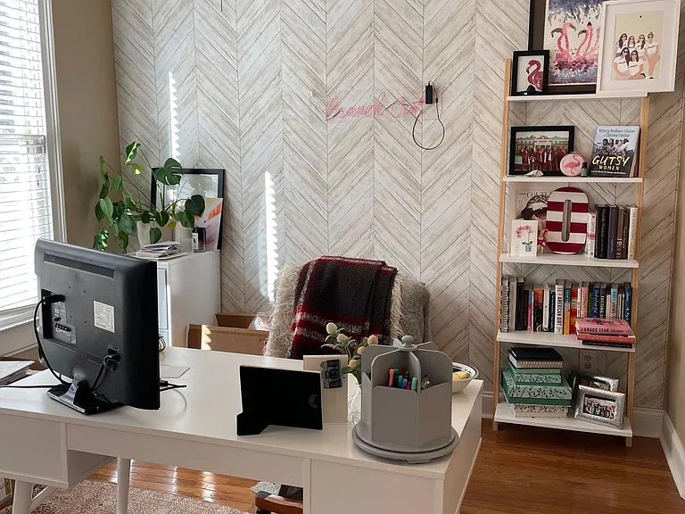 Downstairs bedroom with private bathroom (currently being used as an office- can fit a queen or king sized bed)