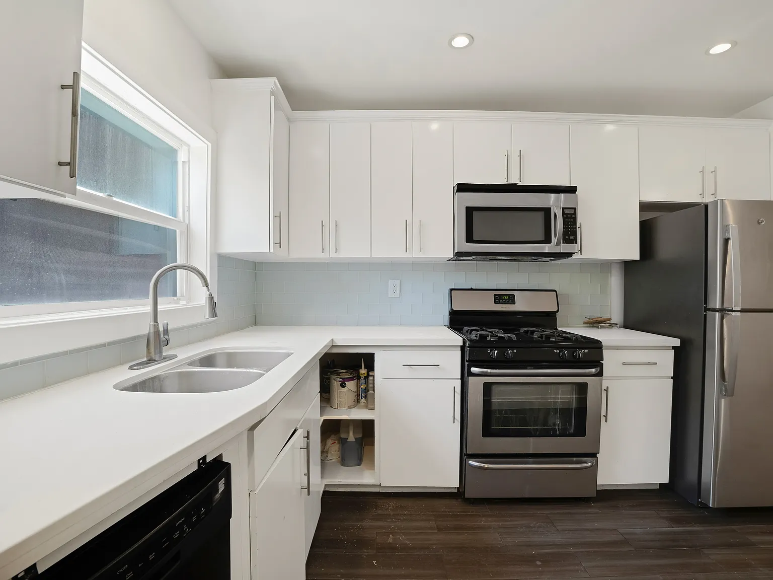 3 bed, 1280 sqft, $3,450 — Photo 4