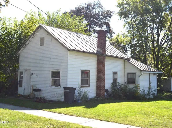 441 Howard St, Findlay, OH 45840