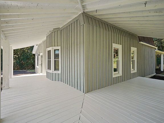 2nd image of 2619 Buffalo Rd