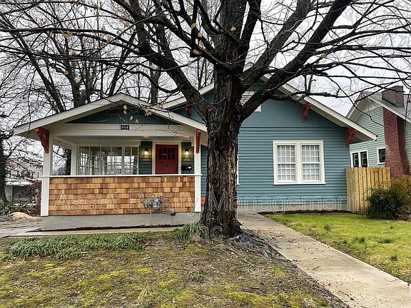 2nd image of 2722 E 5th Ave