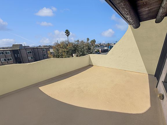 3rd image of 1912 Hermosa Ave APT H