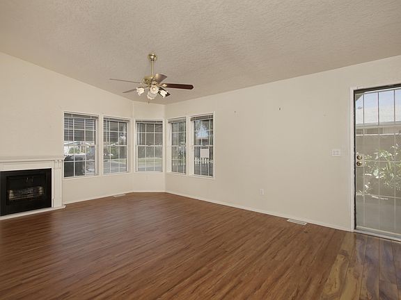 4th image of 47834 Coronado Dr