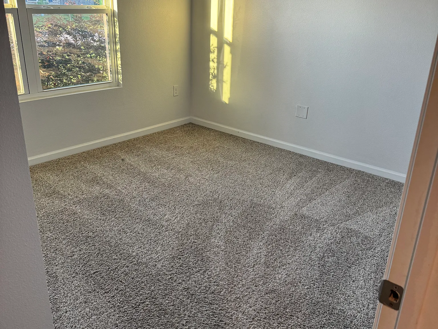 4 bed, 1830 sqft, $2,000 — Photo 4