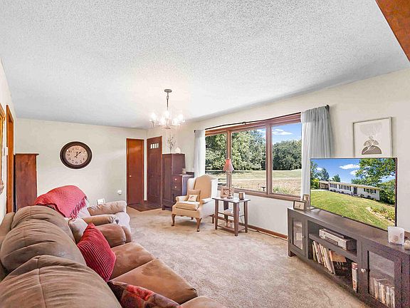 4th image of 1084 Private Road 1237