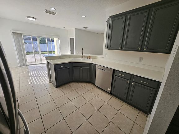 5th image of 14548 Grand Cove Dr