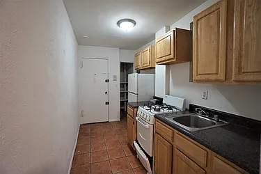 Rented by Best Apartments North Inc
