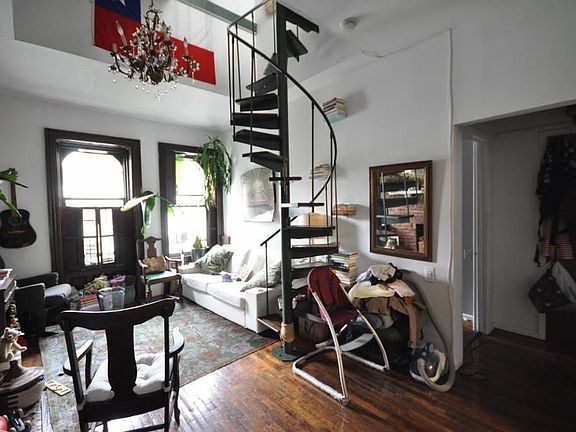4th image of 129 W 75th St APT 5F
