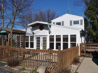 55251 Sage Rd, New Carlisle, IN 46552